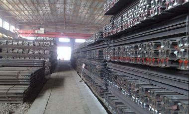 China Standard 15kg/m Light Steel Rail