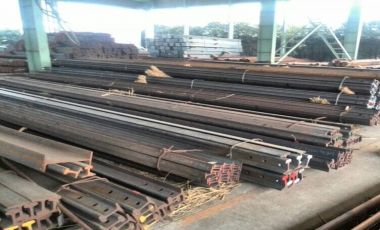 Colombian customers consulted and bought a batch of 38kg heavy rail.