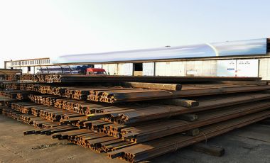 200 tons of 55Q18kg steel rails are being sent to Egypt