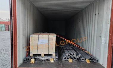 A batch of 38kg rail and fishplate will be delivery to Vietnam soon