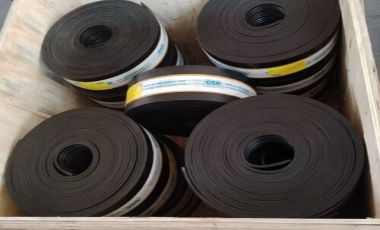 Pakistan customer consulted and purchased a batch of rubber pad