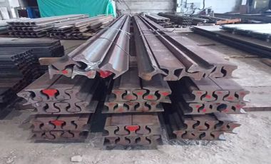 ZongXiang exported a batch of QU70 crane rail to Brazil
