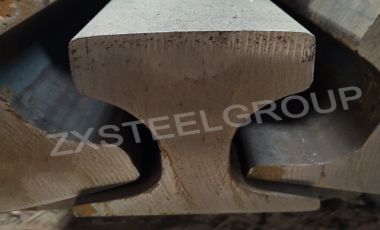ZongXiang export a batch of qu120 crane rail to India